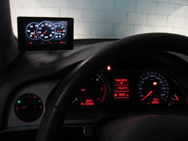 DashDAQ mit zum Audi angepasstem Skin zur Anzeige von OBD2 Messwerten. Im Beispielbild: Luftmasse, Ladedruck und genaue Kühlmitteltemperatur.
A4_Ladedruckanzeige.jpg
